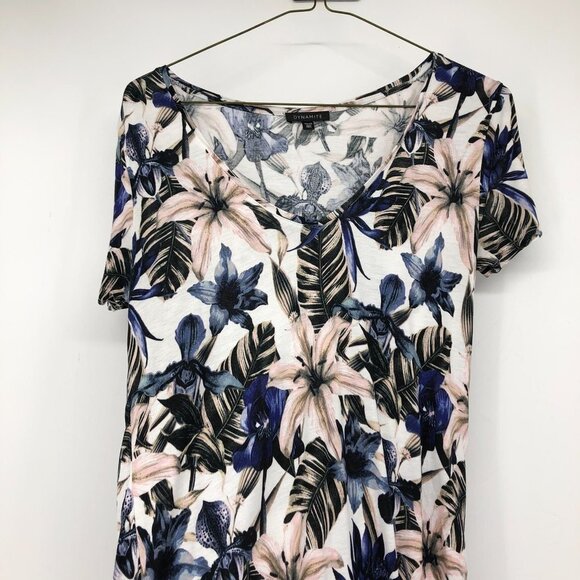 Dynamite white  blue lily floral print vneck jersey T-shirt XS - Picture 10 of 12